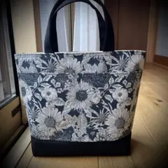 フラワー様専用　新作　便利な外ポケット　リバティ　スイムダンクレア　ブラック