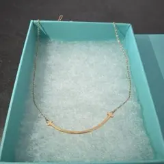 Tiffany & Co. Tスマイル18Kゴールドネックレス