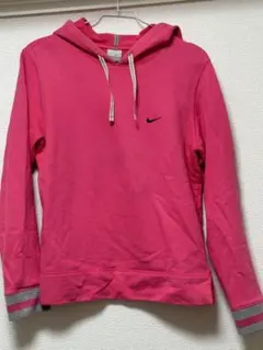 Nike パーカー　フード付き　ピンク　L