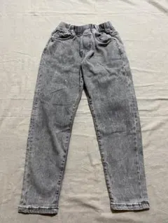 ZARA グレー ストレートパンツ 134