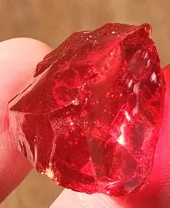 シェラネバダ産 アンダラクリスタル 赤