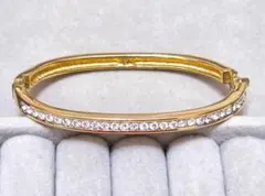 Swarovskiスワロフスキー　キラキラ　クリスタル　バングル　42067