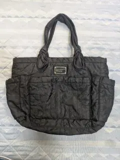 マークバイマークジェイコブス　ブラック キルティングバック