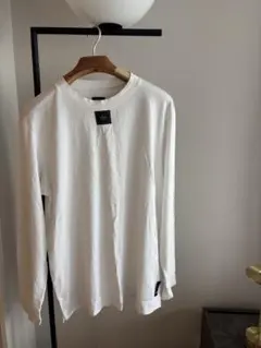 FENDI 白ロングTシャツのサムネイル