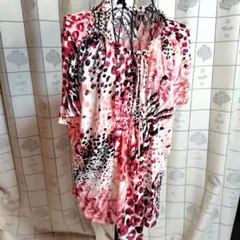 H&M アニマル柄 半袖トップス Mサイズのサムネイル