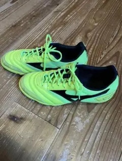 モレリア　トレーニングシューズ　26.0cm