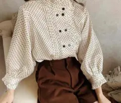 Treat ürself  dot classical puff blouse