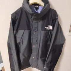 グレー マウンテンパーカー