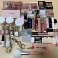 化粧品まとめ売り52点