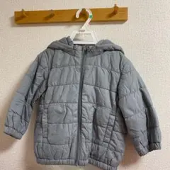 ユニクロ　ライトウォームパデットパーカー　グレー