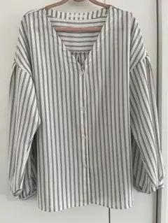 URBAN RESARCH DOORS ストライプ Vネック ブラウス