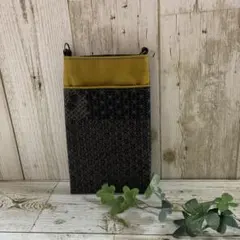 スマホポーチ　ハンドメイド