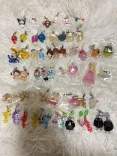 ガチャガチャ　めじるしアクセサリー　まとめ売り　55個　サンリオ　ジュエルペット