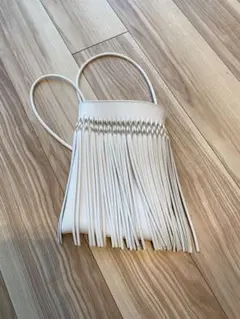 Nomadis フリンジショルダーバッグ　ホワイト