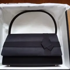 リボン付きブラックフォーマルバッグ
