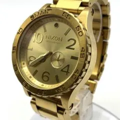 美品NIXON 51-30 ゴールド クロノグラフ メンズ腕時計 300m 防水のサムネイル