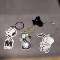 スヌーピー アクリルキーホルダー 3個セット&ステッカー