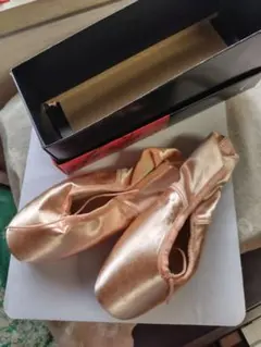 バレエCapezio　パブロワトゥシューズ　5.5 E巾