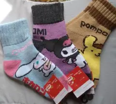 履くホカロンSanrioコラボ3足セット 23-25cm