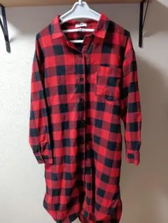 【最終値下げ】ロデオクラウンズ　ロングシャツ　赤チェック　ワンピース