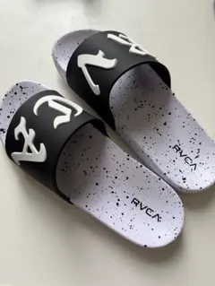ペ*ロ様 RVCA スライドサンダル ブラック ホワイト スプラッターのサムネイル