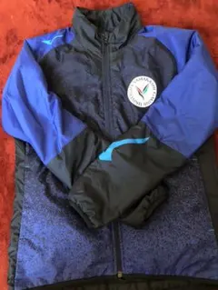 山梨学院　サッカー　ウインドブレーカー