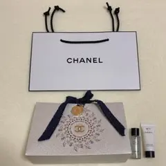 CHANEL クリスマスラッピングボックス ショッパー 化粧水/乳液サンプル付