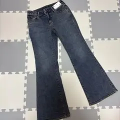 GU フレアデニムパンツ ジーンズ タグ付き　新品　スリムフレアジーンズ　L