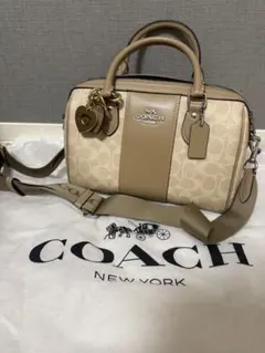 COACH ベージュ ハンドバッグ