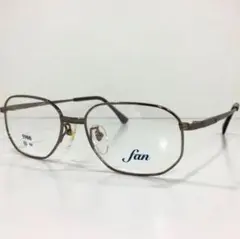 Item thumbnail for item eda27ba0-8b44-4a66-8d05-3806f0f9778f