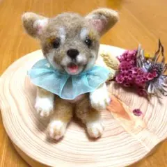 羊毛フェルト　ムチムチボディ柴の仔犬くん高さ9cm横5cm奥行7.5cm
