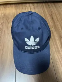 adidas ネイビー キャップ