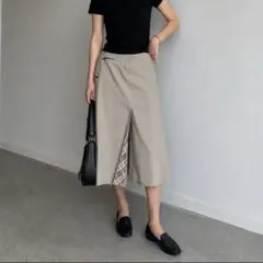 Burberryベージュ スリット入り タイトスカート40 ノバチェックのサムネイル