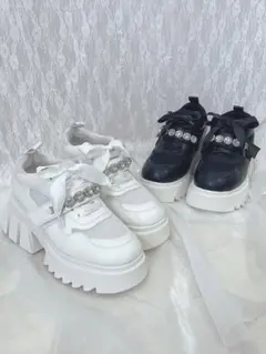 evelyn 厚底ビジュースニーカーのサムネイル