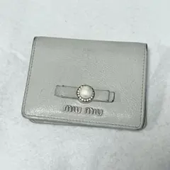 miu miu 水色 二つ折り財布のサムネイル