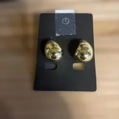 ゴールド ドロップ型 メタルピアス