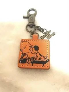 レア　USJ 50s限定 スヌーピー PEANUTS キーホルダー　オレンジ