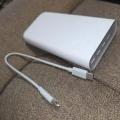 【新品未使用】20,000mAh モバイルバッテリーベージュ箱付きのサムネイル