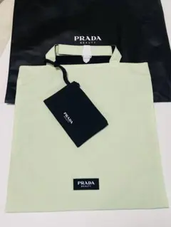 PRADA プラダビューティ　オリジナルトートバッグ　ミントグリーン　ポーチ付きのサムネイル