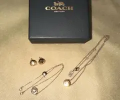 COACH ゴールド リボン パール ネックレス ピアス セット - メルカリ