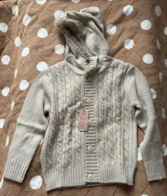 セール❗️新品未使用、タグ付き　コムサイズム　フード付きニットパーカー