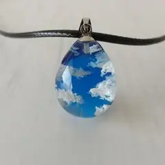 No.2269 雲レジン たまご型 ネックレス ハンドメイド