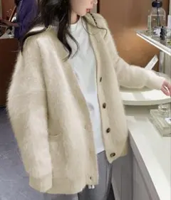 クリーム色ニットカーディガン 長袖