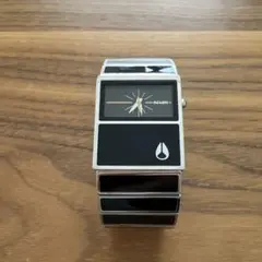 NIXON ニクソン THE CHALET 腕時計 レディース　メンズのサムネイル