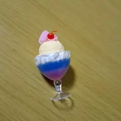 ミニチュア クリームソーダ