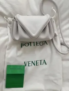 ボッテガ・ヴェネタ ビーク BEAK レザー ショルダーバッグ ボッテガ・ヴェネタ ビーク BEAK レザー ショルダーバッグ BOTTEGA