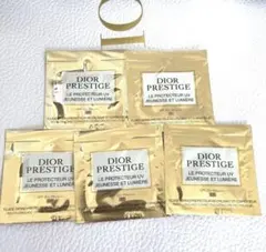 Dior プレステージ　ホワイトルプロテクターUVルミエールBB 00 01