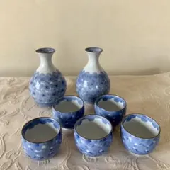 徳利×2本とお猪口×5つのセット