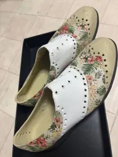 ⭐︎ Biion(バイオン)⭐︎27cm⭐︎フローラル柄ゴルフシューズ