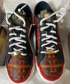 Item thumbnail for item 52cd0ee2-f817-4c80-a140-9b67c9dac901